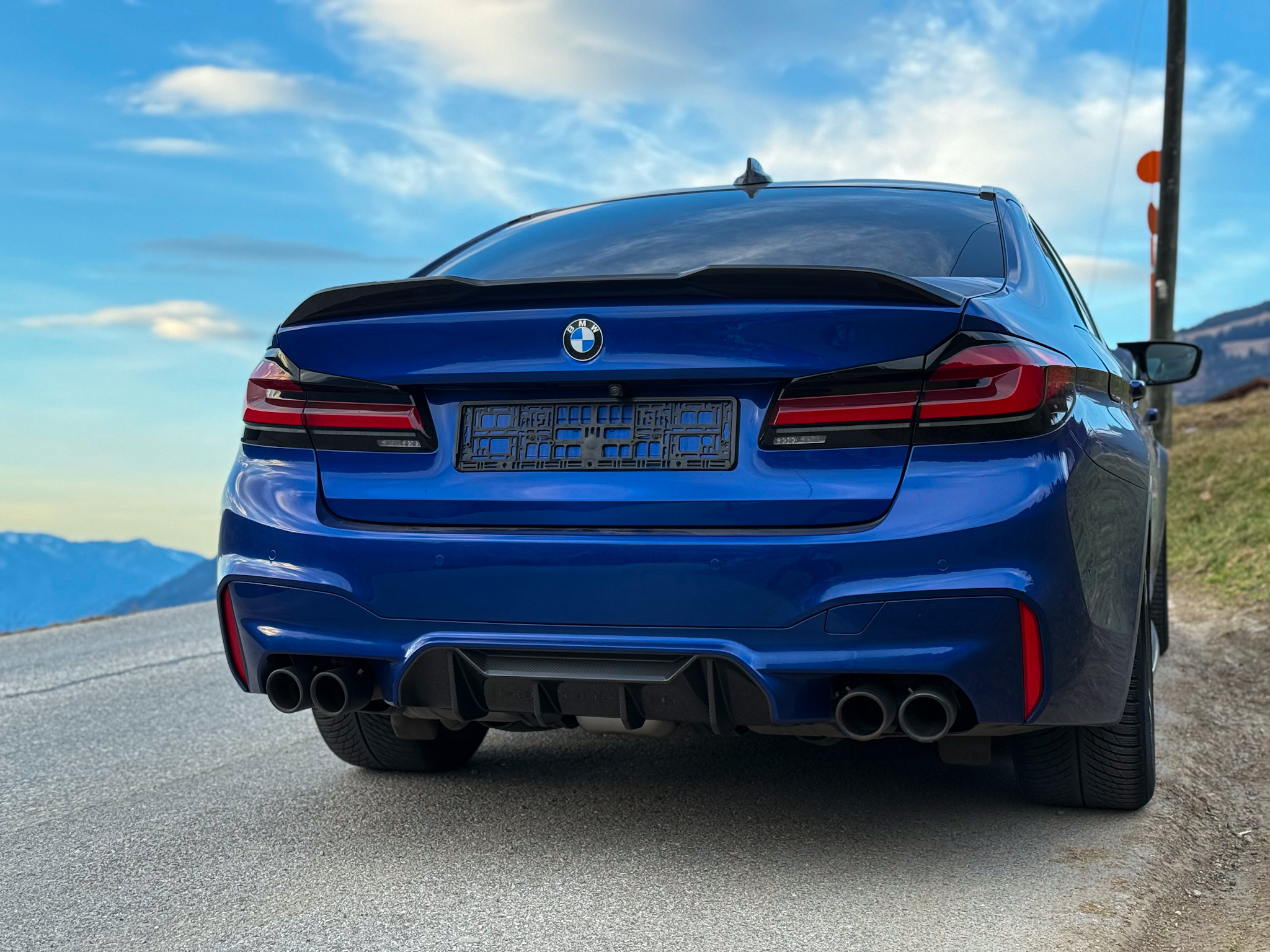 Dyfuzor carbon BMW M5 F90 - obrazek 3