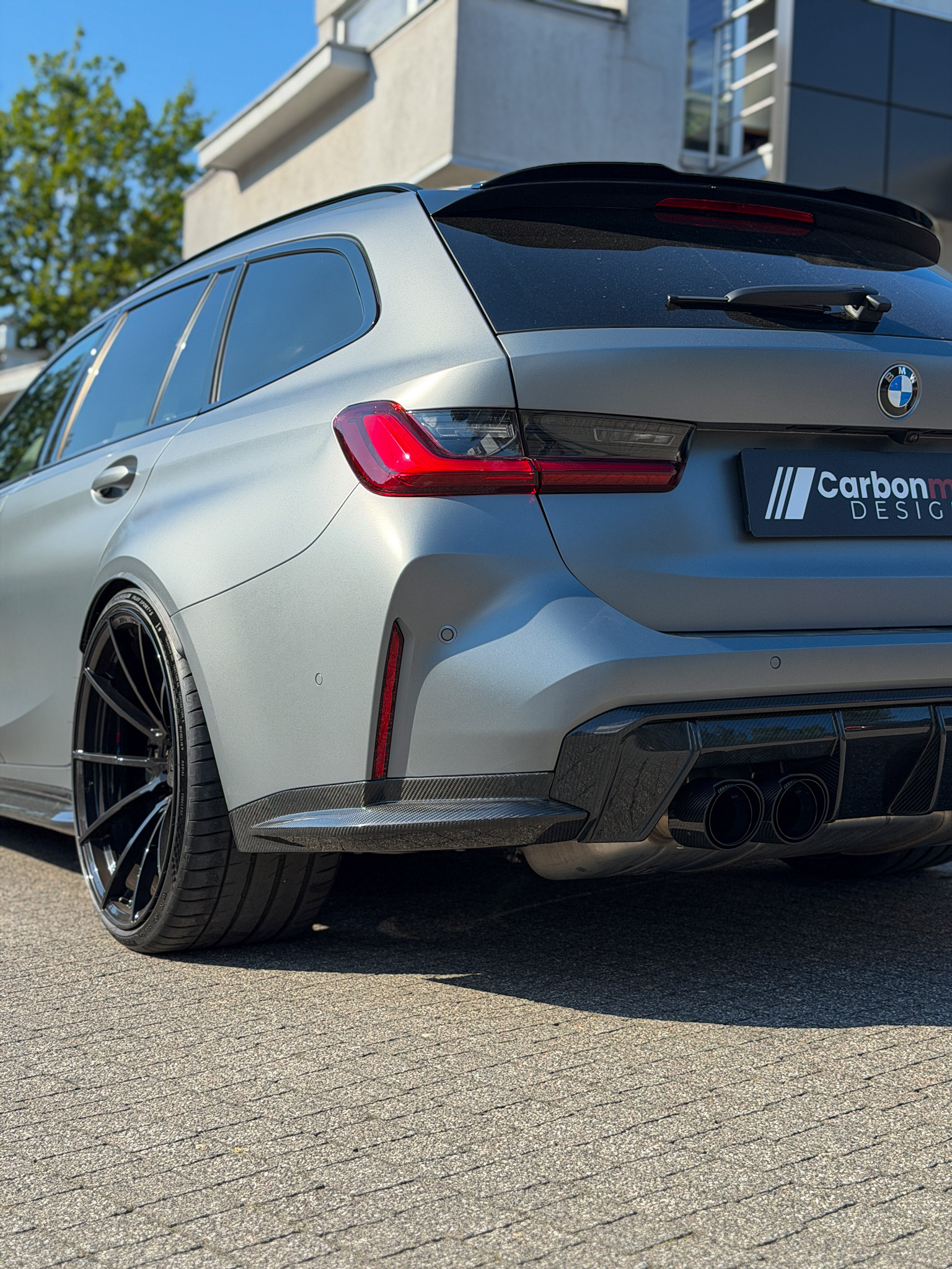 Splitter carbon tylnego zderzaka OEM style BMW M3 G80 G81 - Image 3