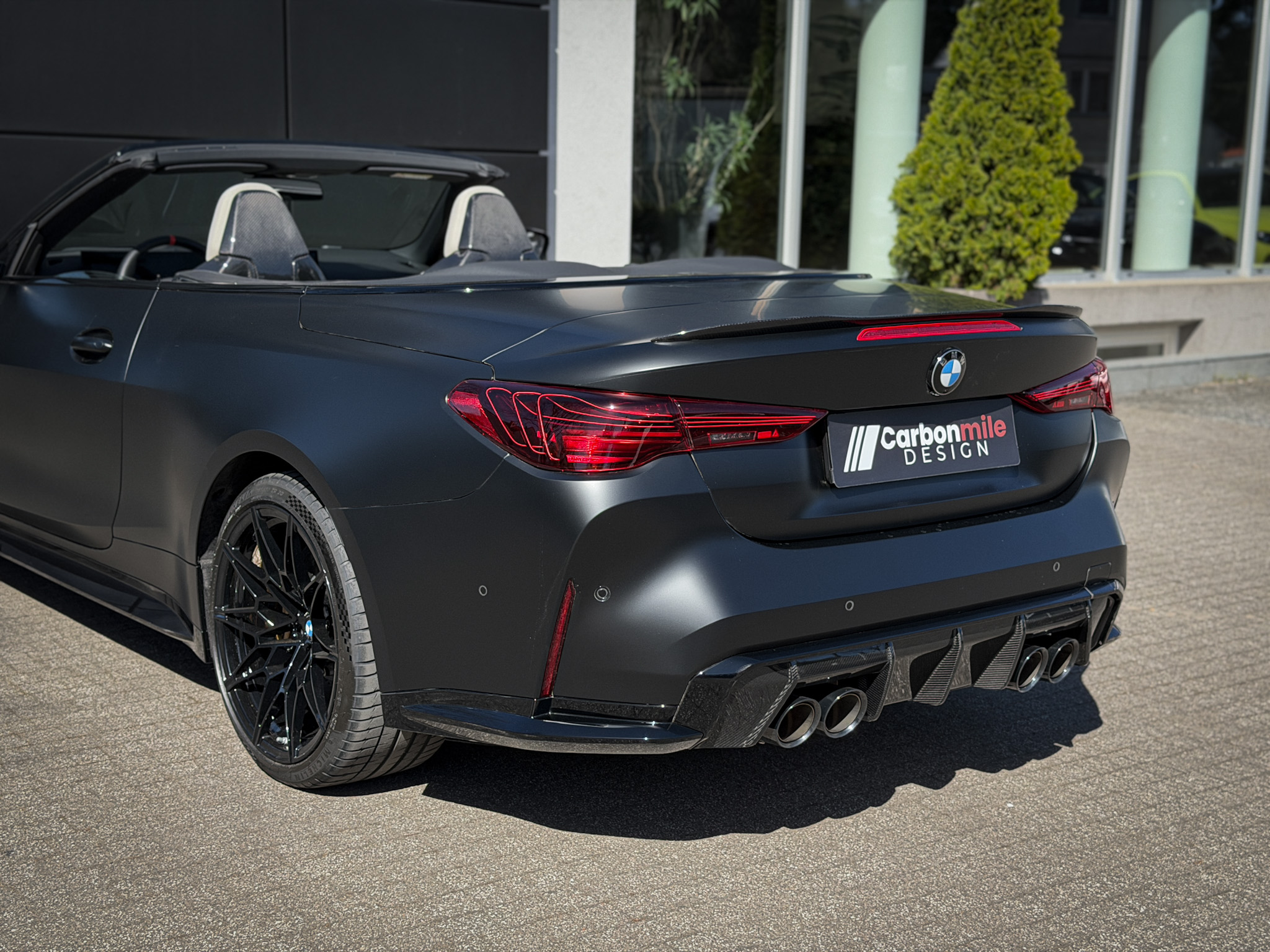 Lotka carbon CM Style BMW M4 G83 Cabrio - obrazek 3