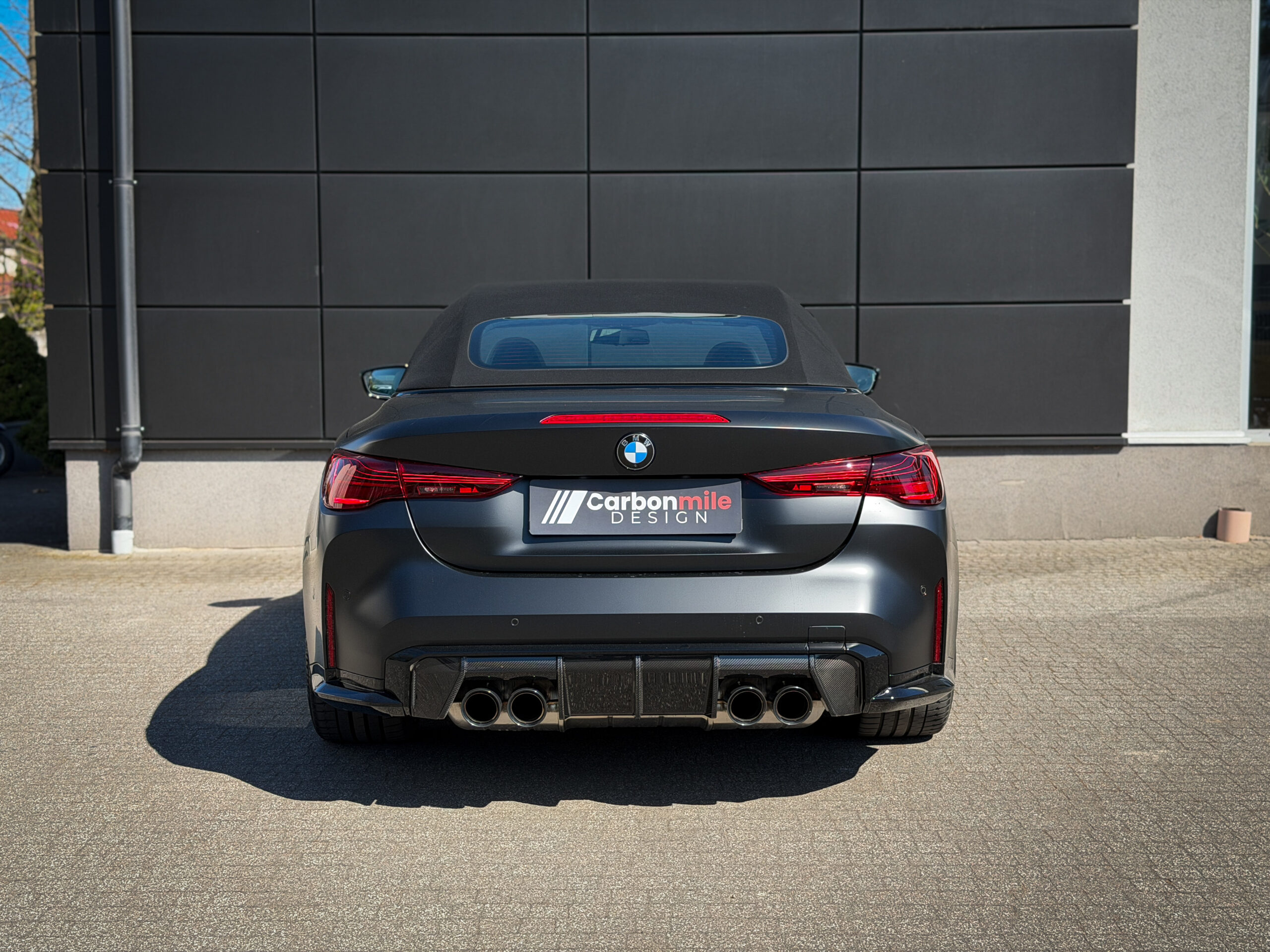 BMW M4 G83 spoiler