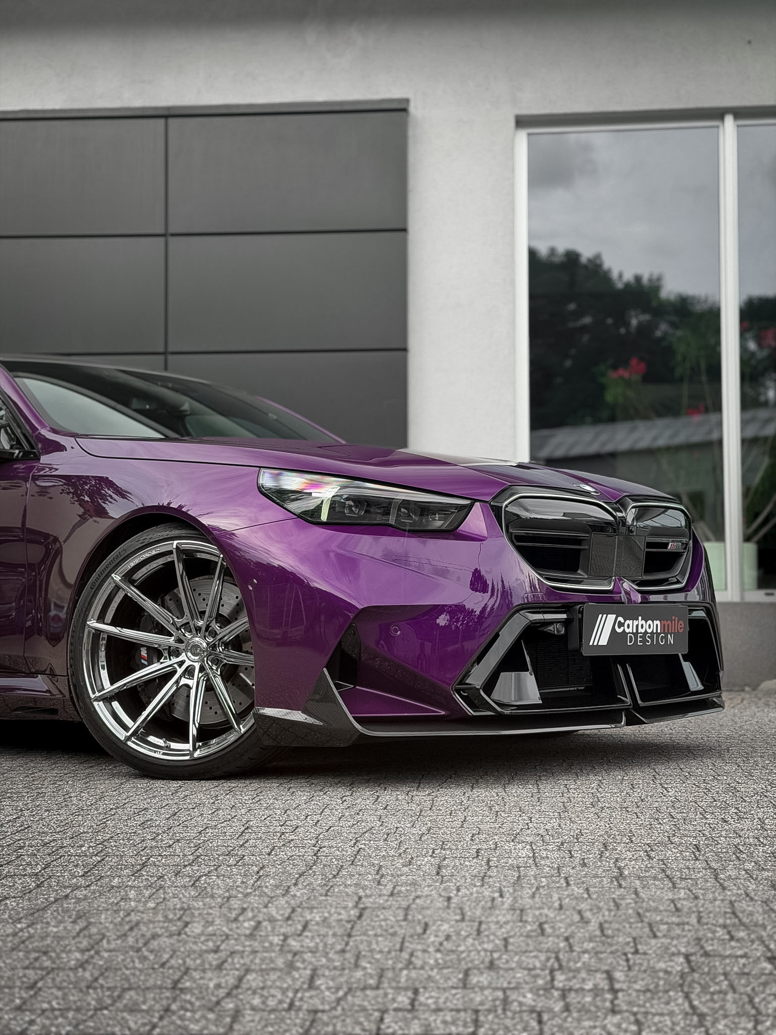 M5 G90 Final Mobile